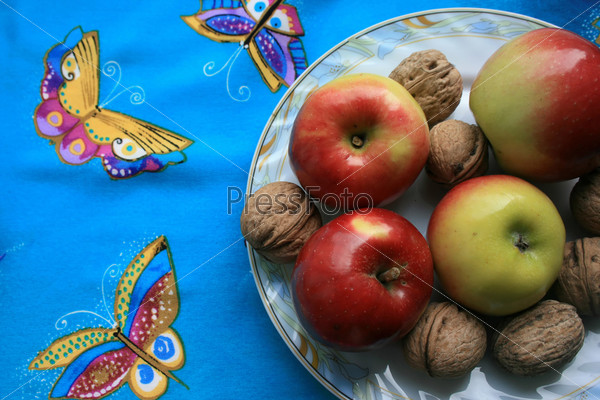 apples and  nuts,  natural; useful product, autumn still life