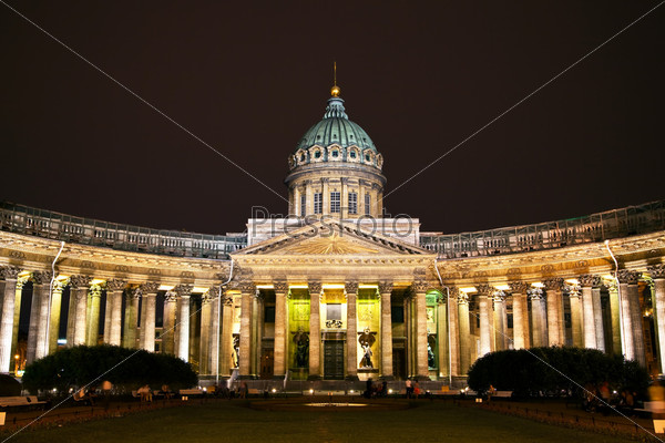 Kazan Cathedral in St. Petersburg by night