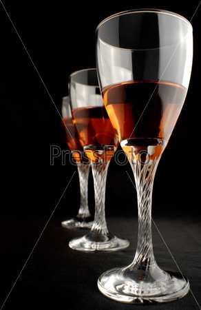 wineglasses 