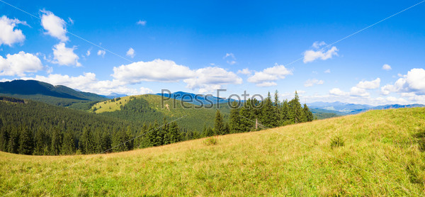 Summer mountain panorama.