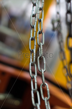 Links of a metal chain