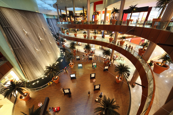 Дубай, один из крупнейших торговых центров мира, Объединенные Арабские Эмираты