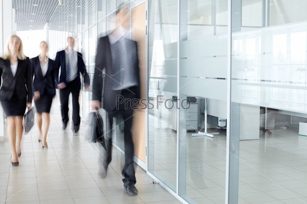 Businesspeople in corridor
