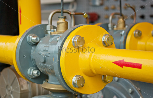 transfer oil and gas to main pipe line