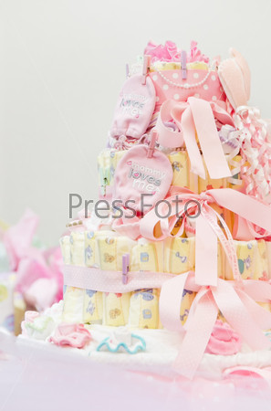 Cakes made of diapers