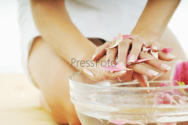 hand spa and beauty treatment