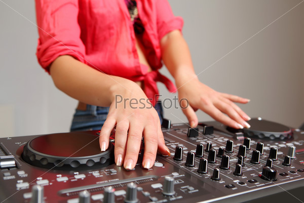 Dj mixer equipment to control sound and play music