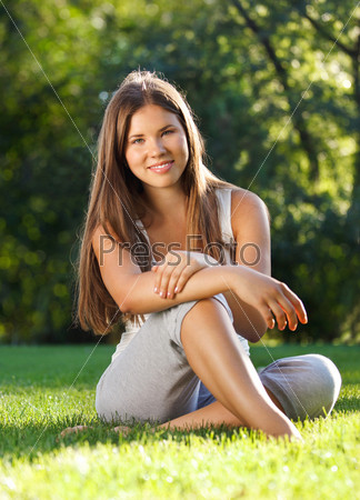 Beautiful young girl with open smile