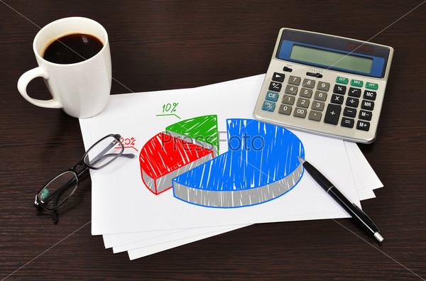 Picture of Note pie chart on table businessman