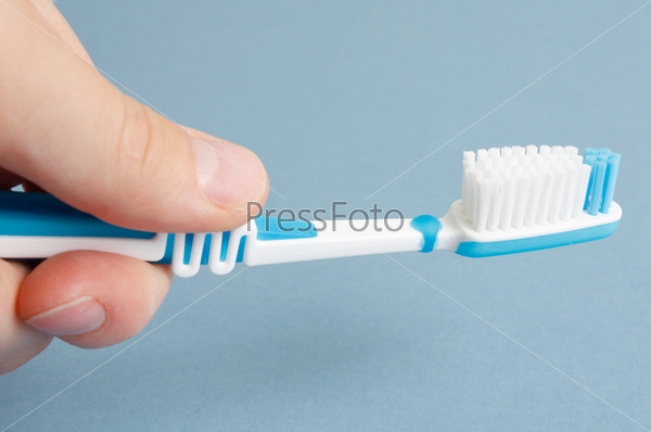 Зубная щетка