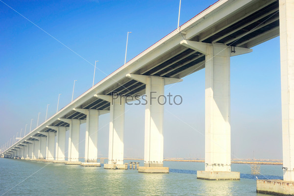 Sai Van bridge in Macau. This is the world\'s largest double concrete bridge span