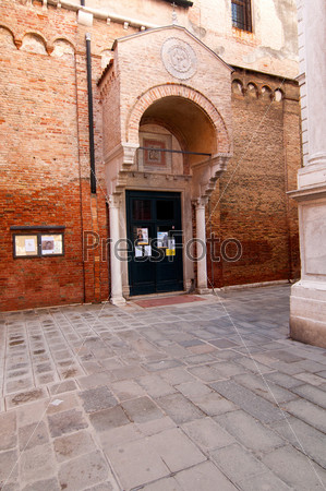 Венеция. Италия. Церковь Кармини