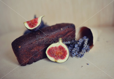 bread and figs
