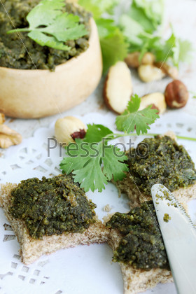 spicy pate of crushed nuts and fresh coriander