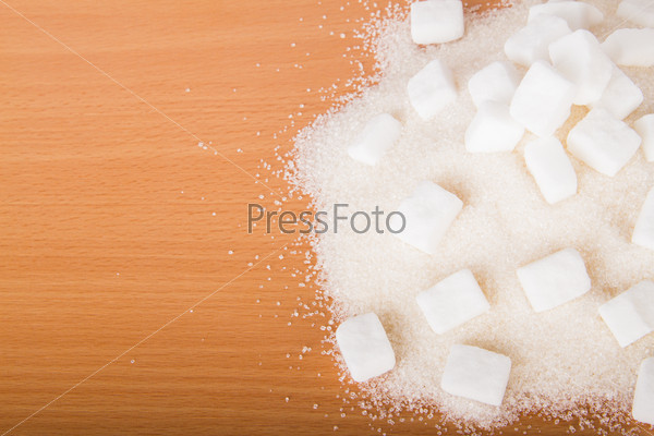 Сахар в кубиках и кристаллический сахар
