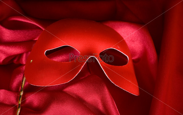 Red mask