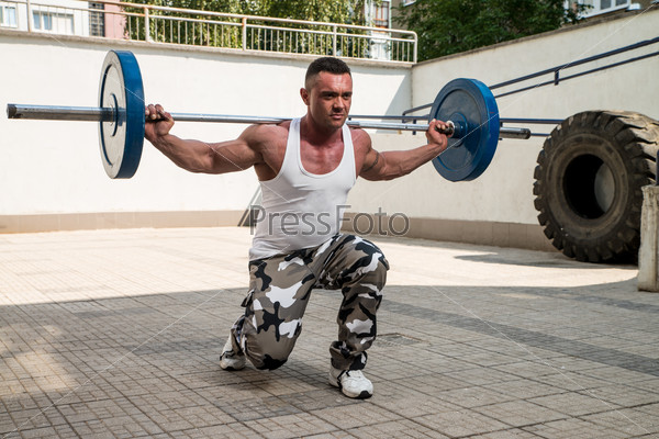 Barbell Lunge, stock photo