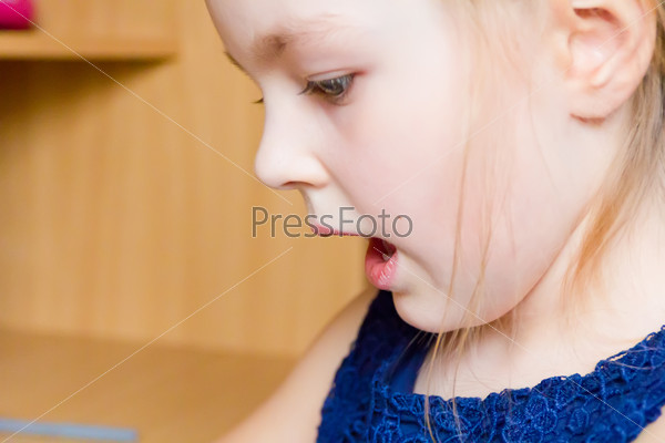 Girl with open mouth