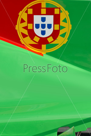 Португальский флаг на гоночном автомобиле