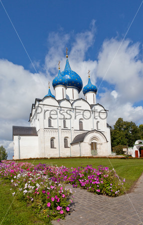 Suzdal Kremlin. Cathedral of the Nativity of the Virgin (XIII-XIX.)