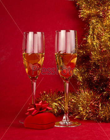 Christmas goblets with wedding rings