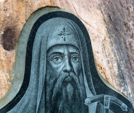 Memorial stone in honor of the Hierarch of the Russian Orthodox Church, Metropolitan of Novgorod of Iov, who was born in the village of Katunki in the mid-17th century.