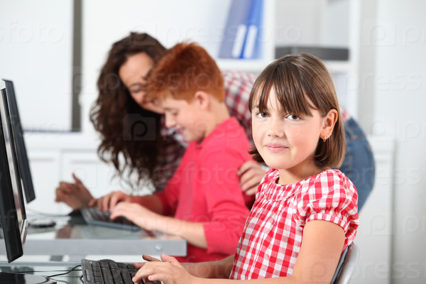Children in computing class