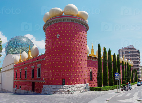 FIGUERES, SPAIN - JULY 26: The Dali Theatre and Museum  on July 26, 2014 in Figueres, Catalunia, Spain. The museum displays the largest and most diverse collection of works by Salvador Dali.