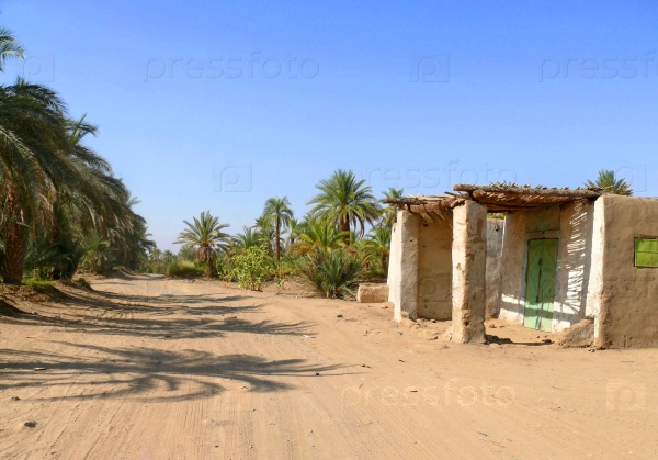 Small building in the Sahara desert.