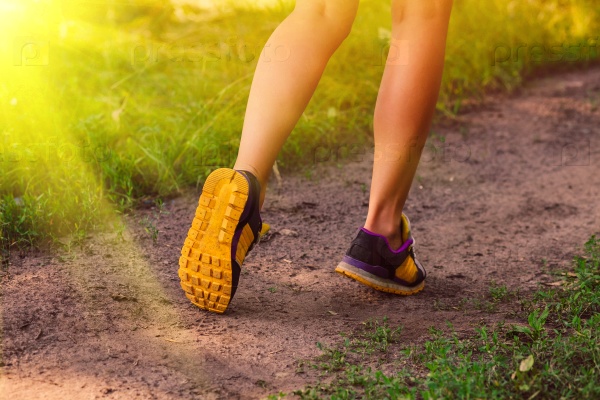 sunlight sports a shoes female large legs running, exercising and walking, fitness, running in forest