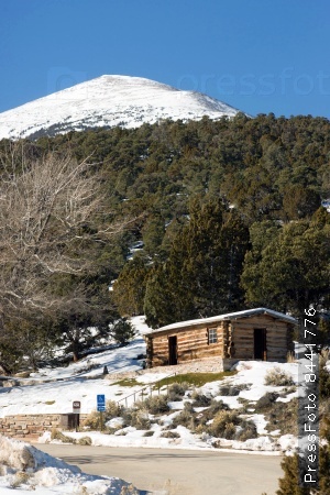 Historic Cabin Winter Day Great Basin National Park Southwest US