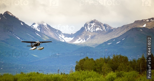 Single Prop Airplane Pontoon Plane Water Landing Alaska