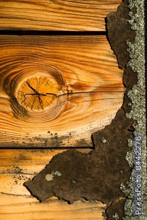 Knotty Pine Board Weathered Wood Asphalt Shingle Roofing Siding House