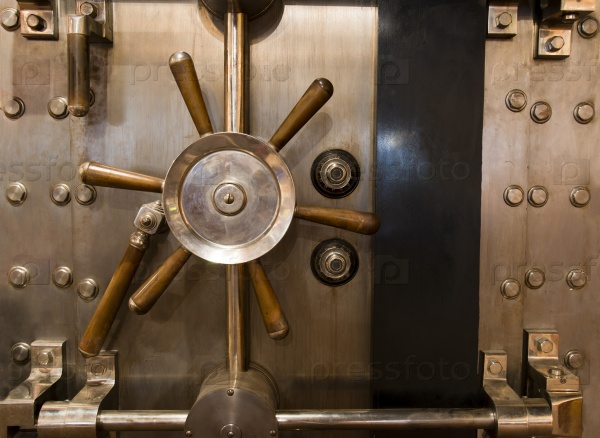 Huge Inpenetrable Vintage Bank Vault Massive Handl