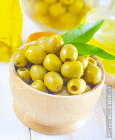 green olives and oil