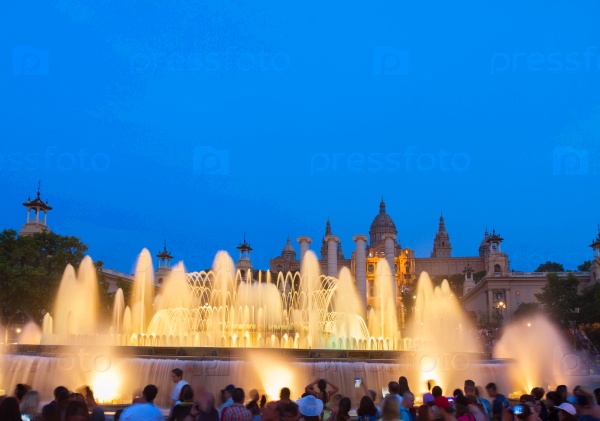 Волшебный фонтан световое шоу, Барселона