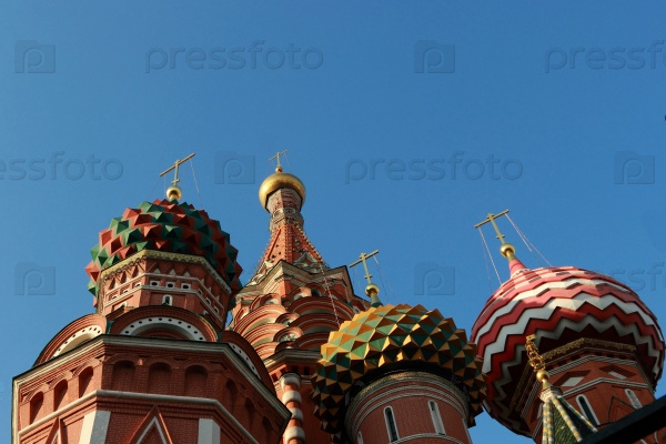 Cathedral of the Intercession (St. Basil)/Beautiful dome of St. Basil\'s Cathedral on Red Square in Moscow