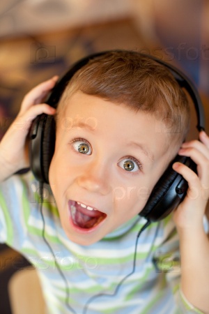 headphones, boy, music, smile, child,, the boy\'s eyes, smile Child