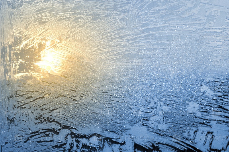 Fotografiya Na Temu Inej Na Okne Pressfoto