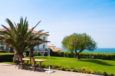 Similar image 107886