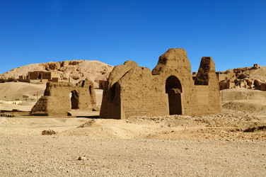 Similar image 109585