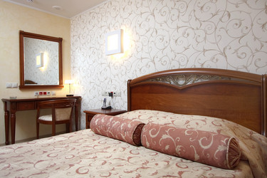 Similar image 109712