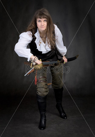 Девушка пират