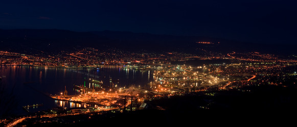 Similar image 143108