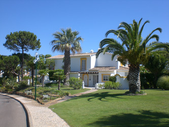 Similar image 147685