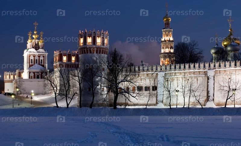 Фотография на тему Новодевичий монастырь в Москве, Россия | PressFoto