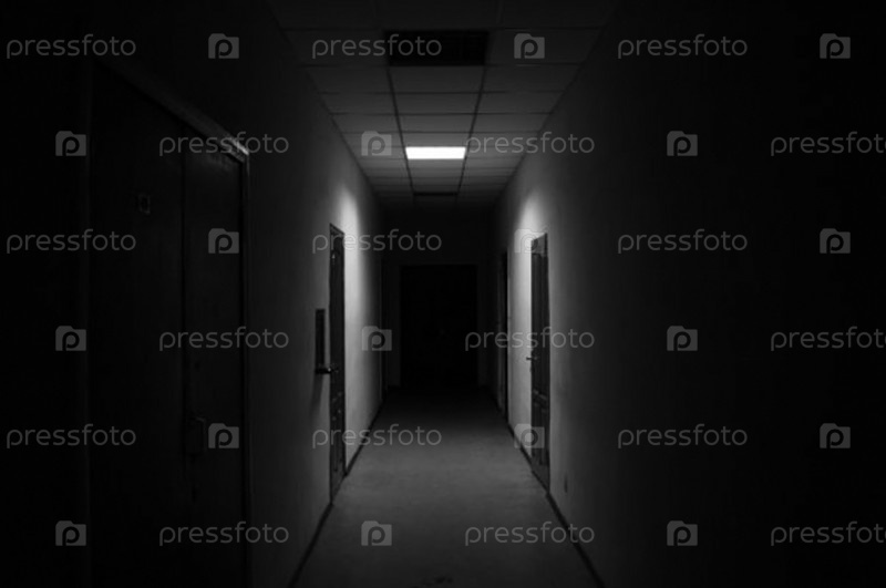 Фотография на тему Темный коридор | PressFoto
