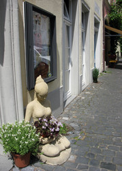 Similar image 210843