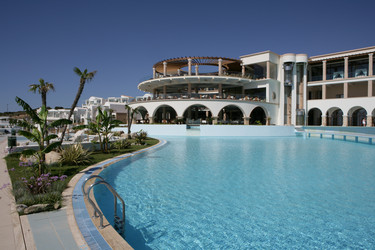 Similar image 213860