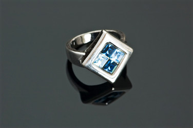 Similar image 248329